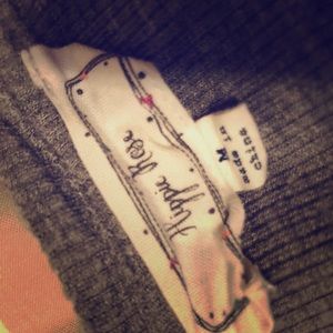 Medium lettuce cut long sleeve.